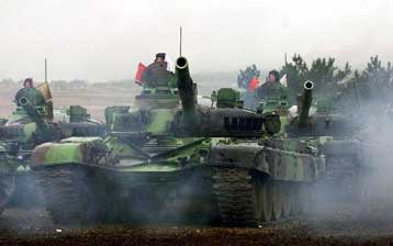 Οι ΗΠΑ ήραν το εμπάργκο όπλων προς τη Γιουγκοσλαβία