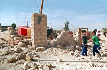 Τουλάχιστον 21.000 άνθρωποι σκοτώθηκαν το 2001 από σεισμούς