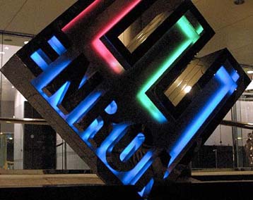 Πολιτικές διαστάσεις λαμβάνει η υπόθεση της χρεωκοπίας της Enron