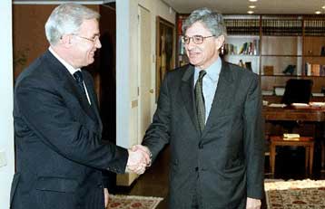 Επισκόπηση των ελληνοαλβανικών σχέσεων στη συνάντηση Γιαννίτση-Μίλο