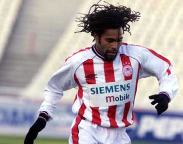 Ικανοποιημένος ο Λεμονής από τη μίνι προετοιμασία του Ολυμπιακού