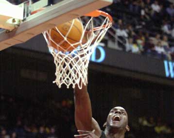 Τη μεγαλύτερη φετινή τους ήττα γνώρισαν οι Lakers από τους Timberwolves (120-102)