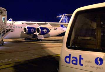 Φαρσέρ με «εκρηκτικά» προκάλεσε αναστάτωση στο αεροδρόμιο των Βρυξελλών