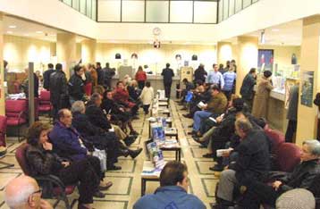 Με απεργία απειλούν οι εργαζόμενοι στην ΕΤΕ, αν δεν τηρηθούν οι αποφάσεις με την Αlpha