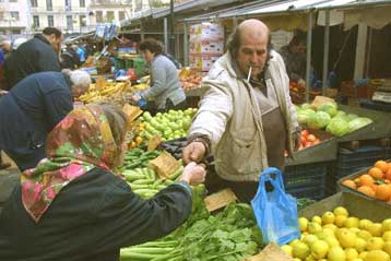 Έως και 30% υποχωρούν οι τιμές των οπωροκηπευτικών στην αγορά