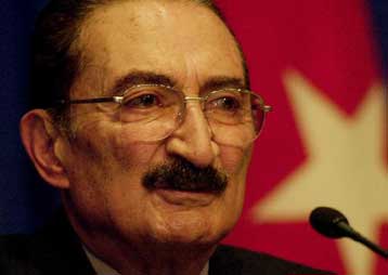 Με τους Ντικ Τσένι και Ντόναλντ Ράμσφελντ θα συναντηθεί ο Τούρκος πρωθυπουργός