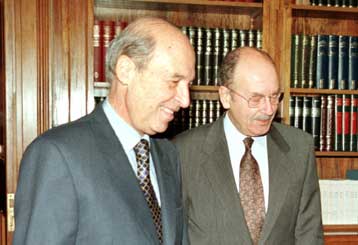 Για το ταξίδι του στις ΗΠΑ και το ΚΥΣΕΑ ενημέρωσε τον Πρόεδρο ο Σημίτης