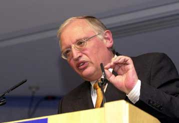 Διεύρυνση της ΕΕ χωρίς την Κύπρο είναι πολιτικά αδύνατη, τονίζει ο Φερχόιγκεν