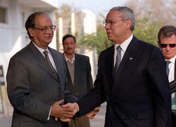 Οι ΗΠΑ έτοιμες να δώσουν ώθηση στον ινδοπακιστανικό διάλογο, δηλώνει ο Πάουελ