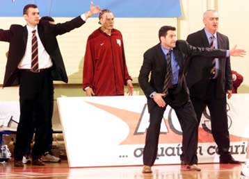 Παρελθόν από τον Ολυμπιακό ο Ζούρος, παρών ο Σούμποτιτς