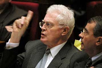 Το ανώτατο δικαστήριο της Γαλλίας απέρριψε το νομοσχέδιο για αυτονομία στην Κορσική