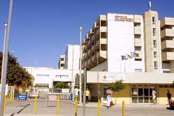 Μαζικές αποχωρήσεις πανεπιστημιακών γιατρών από το ΕΣΥ