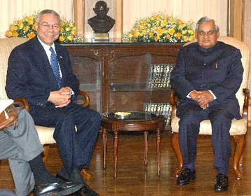 Αισιόδοξος ο Πάουελ για τερματισμό της κρίσης μεταξύ Ινδίας και Πακιστάν