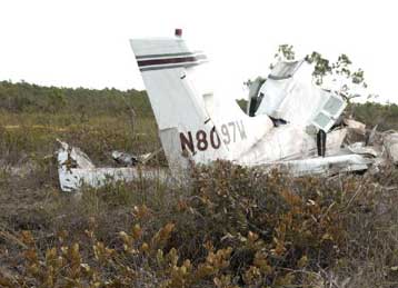 Τριάντα δύο νεκροί από πτώση αεροσκαφών σε Κολομβία και Νέα Ζηλανδία