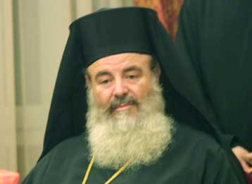 Σκληρή απάντηση Αρχιεπισκόπου στο Μητροπολίτη Πειραιώς Καλλίνικο