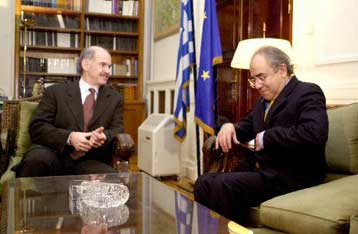 Οι εξελίξεις στο Κυπριακό στο επίκεντρο της συνάντησης ΥΠΕΞ και ΥΠΕΘΑ με τον Γ.Ομήρου