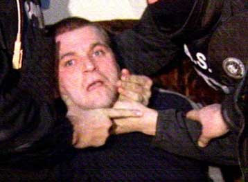 Σε πλήρη διαύγεια ο Πάσσαρης κατά τους φόνους στη Ρουμανία, σύμφωνα με το ιατρικό πόρισμα