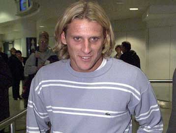 Ο Ουρουγουανός Ντιέγκο Φορλάν στη Μάντσεστερ Γιουνάιτεντ