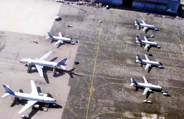 Η Ολυμπιακή Αεροπορία o επόμενος «πονοκέφαλος» της Κομισιόν, κατά τους Financial Times