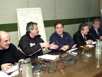 Αυξήσεις 7%, 35ωρο και επανεξέταση των ειδικών ωραρίων οι διεκδικήσεις της ΟΤΟΕ