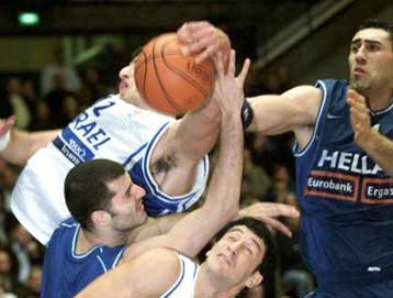 Πίστευα στη νίκη, δήλωσε ο Ιωαννίδης – Η ομάδα έχει ψυχή, συμπλήρωσε ο Σιγάλας