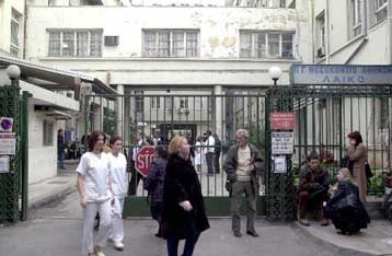 Συνεχίζεται η σύγκρουση μεταξύ υπουργείου Υγείας και πανεπιστημιακών γιατρών