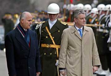 Γαλλοτουρκική συμφιλίωση με την ευκαιρία της επίσκεψης Ρισάρ στην Αγκυρα