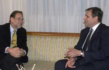 Στήριξη της συμφωνίας της Οχρίδας ζήτησε ο Σολάνα από Σλαβομακεδόνες και Αλβανούς