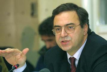 Κίνητρα για υποβολή φορολογικών δηλώσεων μέσω Internet ανακοινώνει ο Ν.Χριστοδουλάκης