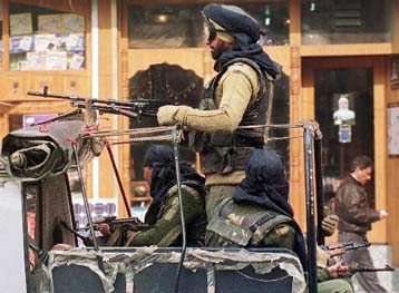 Συγκρούσεις μεταξύ ινδικών δυνάμεων και ανταρτών στο Κασμίρ – Νεκρός ένας στρατιώτης