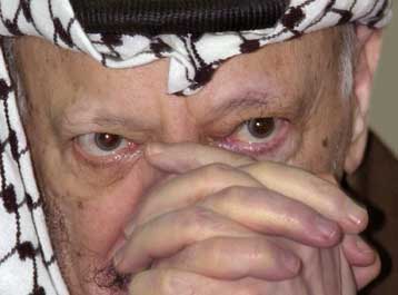 Η Χαμάς προειδοποιεί το Ισραήλ: «Kάτω τα χέρια από τον Αραφάτ»