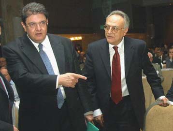 Αναβλήθηκε η απόφαση του ΟΤΕ για το μερίδιο της Telenor στην CosmΟΤΕ