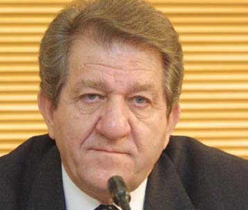 Κέρδη 120 δισ. δραχμές αναμένει η ΔΕΗ για το 2001