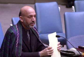 Εξάπλωση της ειρηνευτικής δύναμης σε όλο το Αφγανιστάν προσδοκά ο Καρζάι