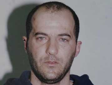 Συνελήφθη συνεργός του Κώστα Πάσσαρη, αρχηγός σπείρας που λήστευε τράπεζες