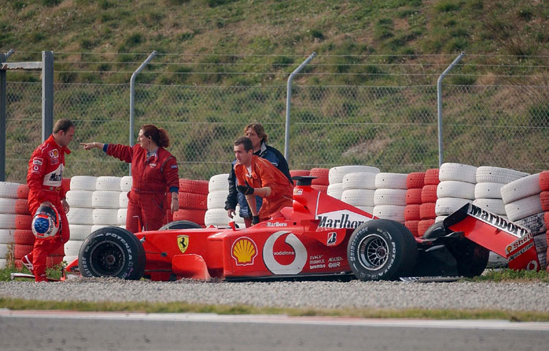 Δεύτερο ατύχημα για τη Ferrari στη Βαρκελώνη – Επιστρέφουν στην Ιταλία οι κόκκινοι