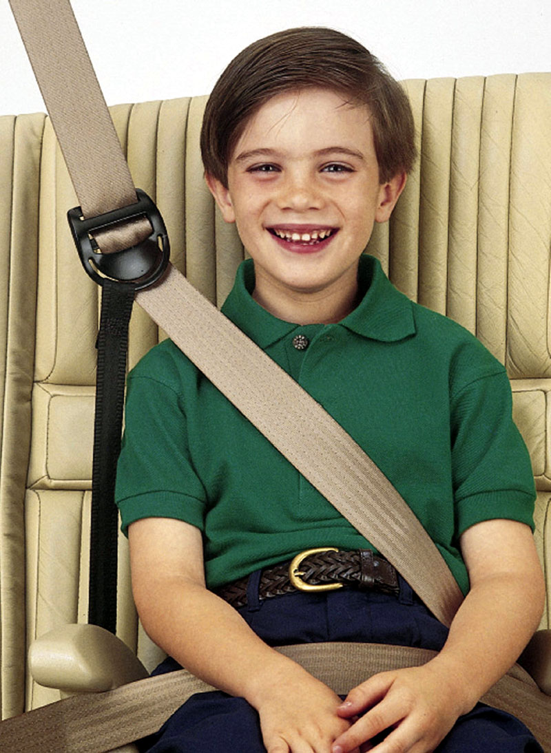 Απαραίτητη η χρήση της ζώνης ασφαλείας στα πίσω καθίσματα