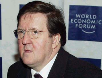 Η υποστήριξη προς τις ΗΠΑ δεν αποτελεί λευκή επιταγή, προειδοποιεί ο Τζ.Ρόμπερτσον