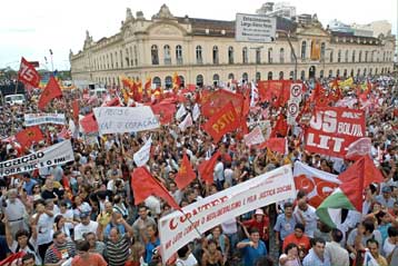 Ξεκίνησαν στο Πόρτο Αλέγκρε οι εργασίες του Παγκόσμιου Κοινωνικού Φόρουμ