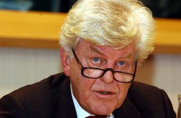 Τιμές τροφίμων και ευρώ αναζωπύρωσαν τον πληθωρισμό στην ΕΕ τον Ιανουάριο