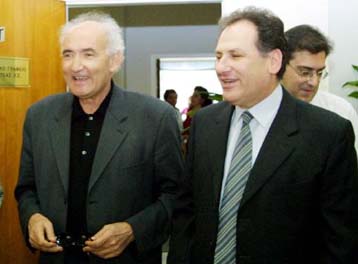 Παρέμβαση του ΠΑΣΟΚ για να δοθούν λύσεις, ζητούν οι αγρότες από τον Κώστα Λαλιώτη