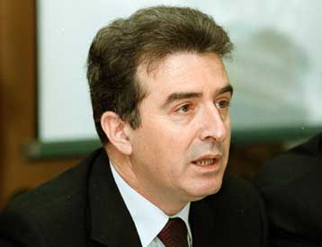 Για την τρομοκατία και την ανάγκη μετεξέλιξης του ΠΑΣΟΚ μιλά ο υπουργός Δημ.Τάξης