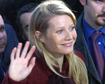 Έτοιμη να κατακτήσει τη βρετανική θεατρική σκηνή η Γκουίνεθ Πάλτροου