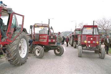 Κρίσιμη για το μέλλον των κινητοποιήσεων η συνάντηση Δρυ – αγροτών τη Δευτέρα