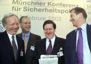 Ενίσχυση της αμυντικής ικανότητας της Ευρώπης ζήτησε ο γγ του ΝΑΤΟ