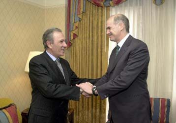 Διερευνητική συνάντηση Παπανδρέου-Τζεμ στο Παγκόσμιο Οικονομικό Φόρουμ