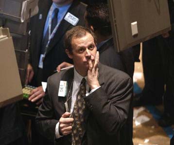 Σημαντικές απώλειες για Nasdaq και Dow Jones τη Δευτέρα