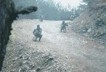 Σαρωτικές αλλαγές στο Στρατό Ξηράς μέχρι το 2015 – Καθιερώνεται και ο μπλε μπερές