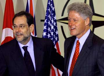 Ηγέτες της Δύσης θα καλέσει για μάρτυρες στη δίκη του ο Μιλόσεβιτς