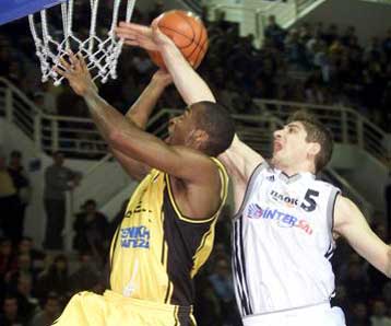 «Εχθρός» της ΑΕΚ ο Λιαδέλης, για την πρόκριση στους «16» της Euroleague